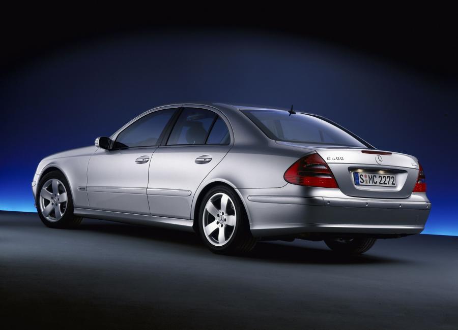  Mercedes-Benz E-Class 2002 года  (фото 113 из 448)